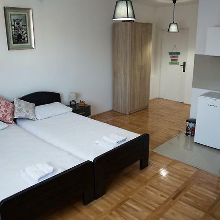 Airport Rest Apartments Beograd Bagian luar foto