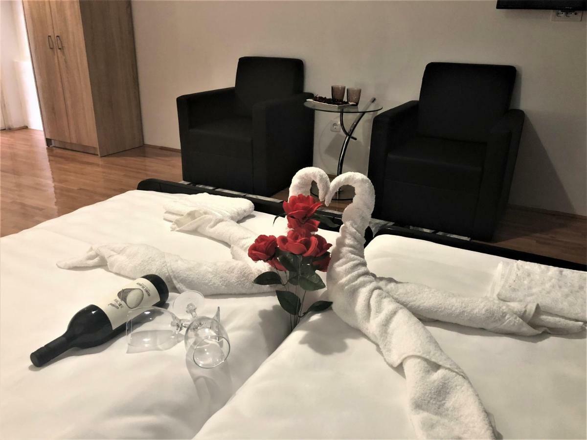 Airport Rest Apartments Beograd Bagian luar foto