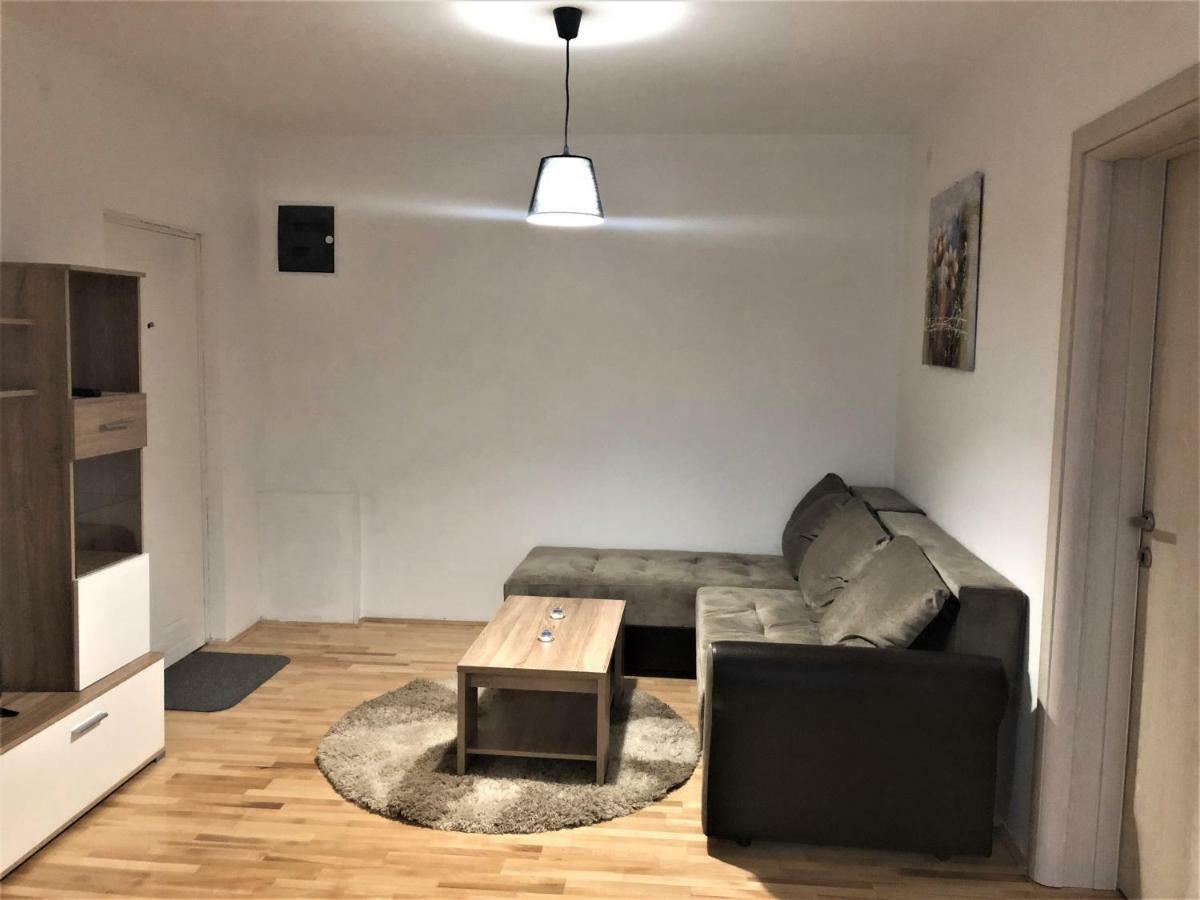 Airport Rest Apartments Beograd Bagian luar foto