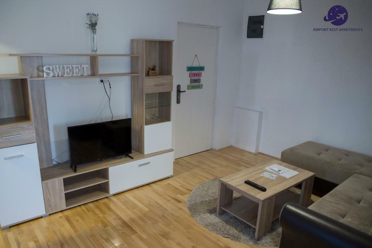 Airport Rest Apartments Beograd Bagian luar foto