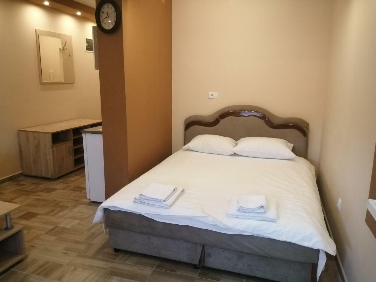 Airport Rest Apartments Beograd Bagian luar foto